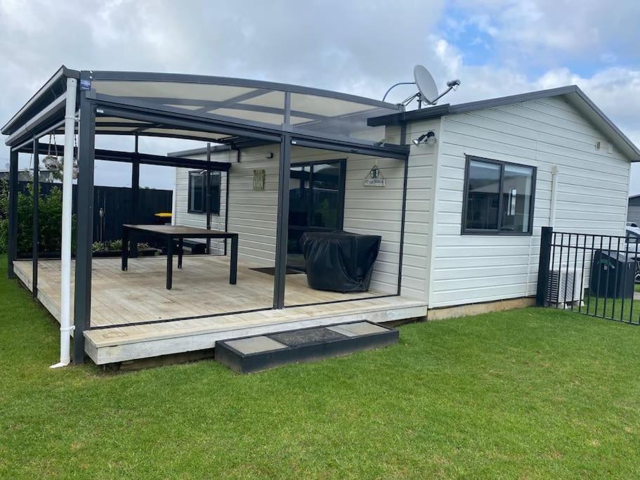 Вилла Whitianga Kiwi Bach Экстерьер фото